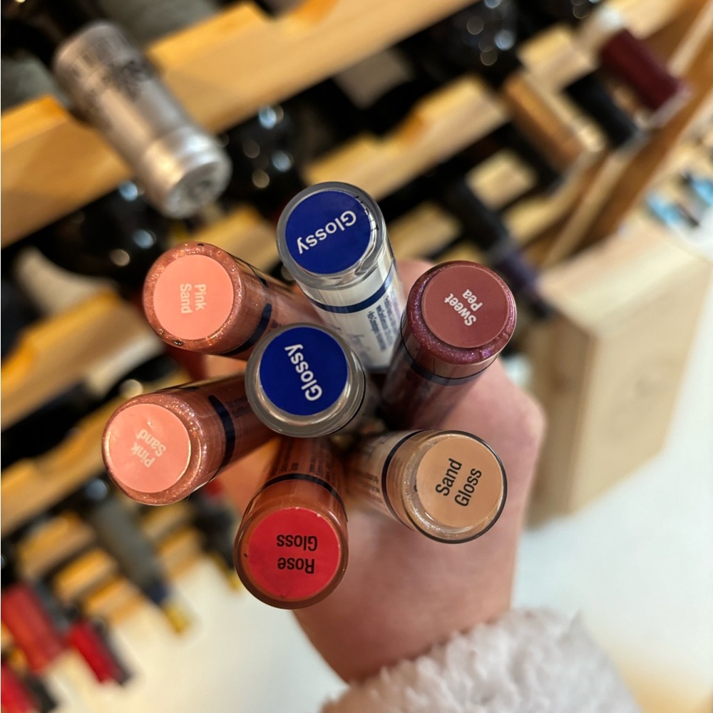 Unopened Lipsense glosses bundle